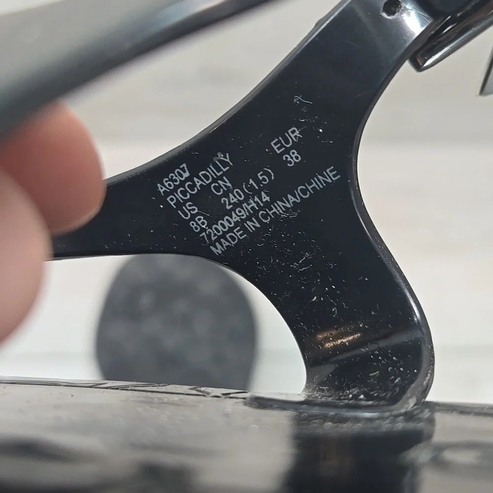 Coach Piccadilly Jelly Hard Rubber Women's Sandals Thong Slide Beach Shoes Sz 8B - Picture 11 of 11